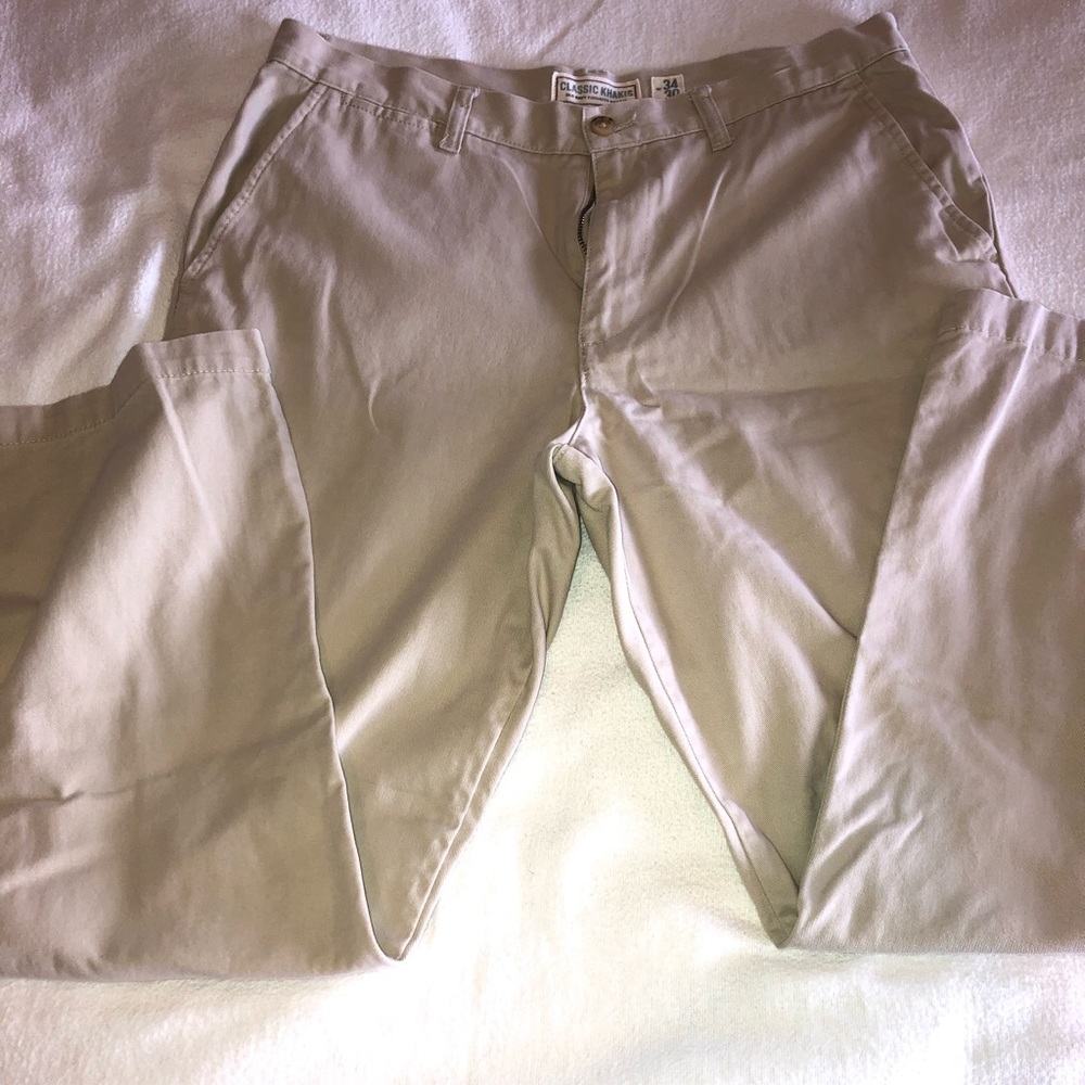 Old Navy Khakis 34 x 30 Regular Fit.